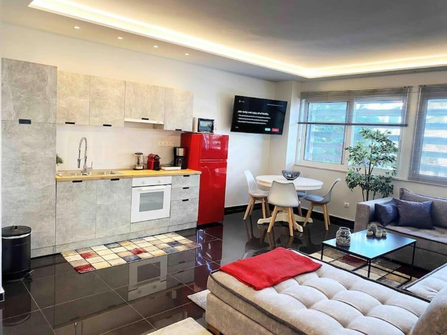 New Amazinglarge Luxury 4Br Suite/1Min Toacropolis 아테네 외부 사진